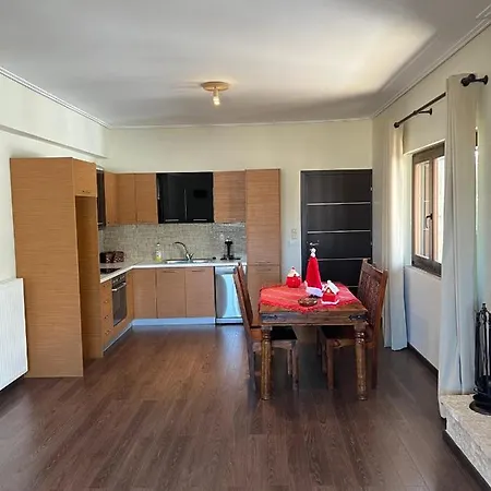 Mountain House Eptálofos